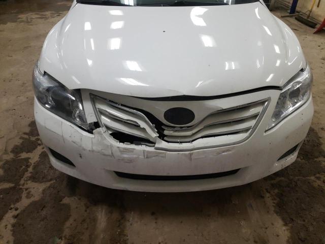 Photo 8 VIN: 4T4BF3EK2BR089814 - TOYOTA CAMRY BASE 