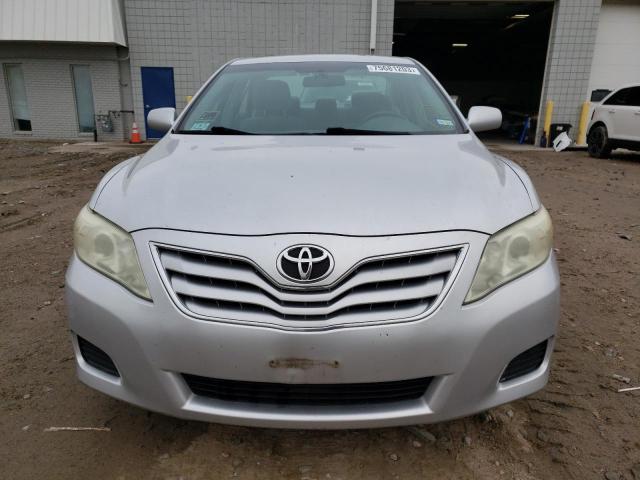 Photo 4 VIN: 4T4BF3EK2BR091336 - TOYOTA CAMRY 