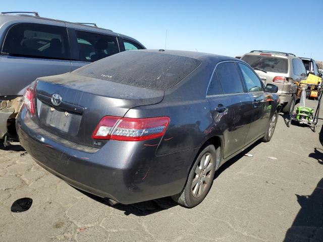 Photo 2 VIN: 4T4BF3EK2BR102030 - TOYOTA CAMRY BASE 