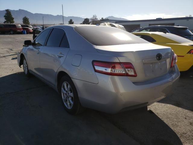 Photo 2 VIN: 4T4BF3EK2BR107003 - TOYOTA CAMRY BASE 