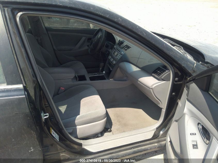 Photo 4 VIN: 4T4BF3EK2BR112797 - TOYOTA CAMRY 