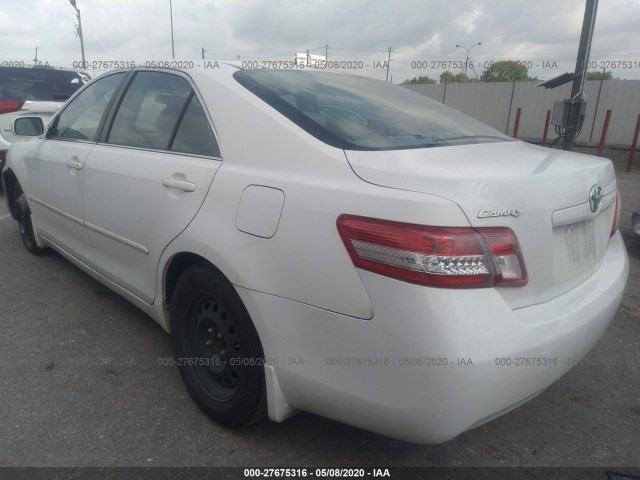 Photo 2 VIN: 4T4BF3EK2BR134525 - TOYOTA CAMRY 