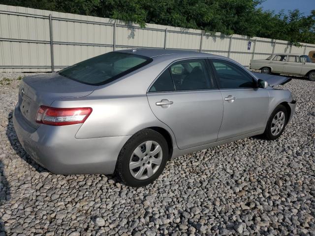 Photo 2 VIN: 4T4BF3EK2BR135447 - TOYOTA CAMRY BASE 