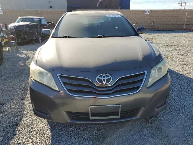 Photo 4 VIN: 4T4BF3EK2BR143452 - TOYOTA CAMRY BASE 