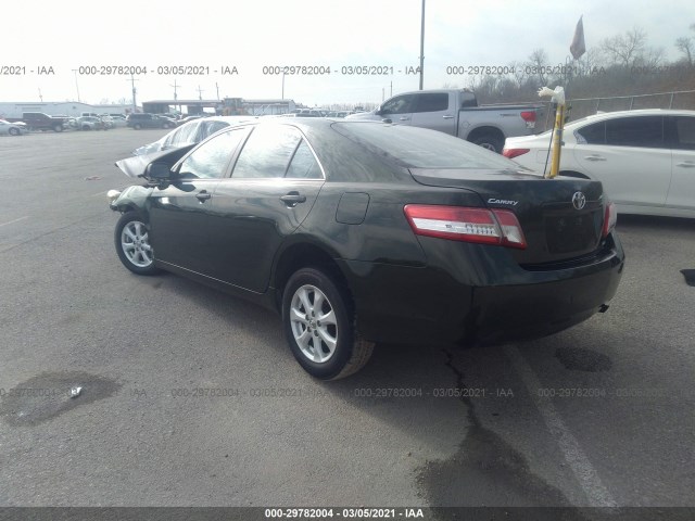 Photo 2 VIN: 4T4BF3EK2BR156332 - TOYOTA CAMRY 