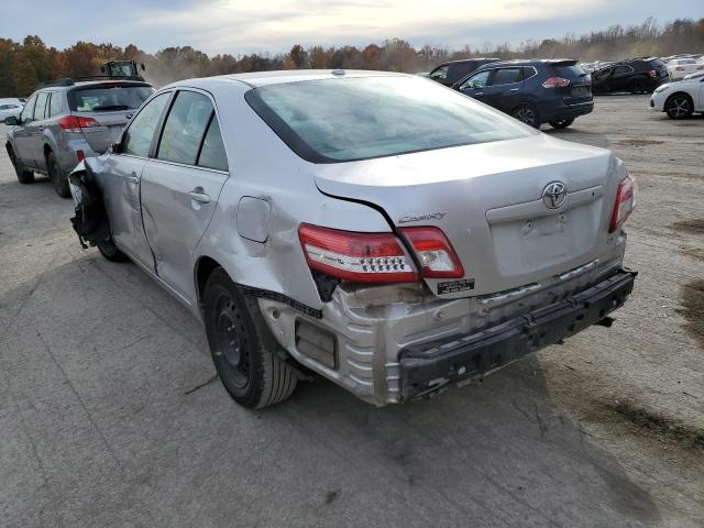 Photo 2 VIN: 4T4BF3EK2BR158856 - TOYOTA CAMRY BASE 