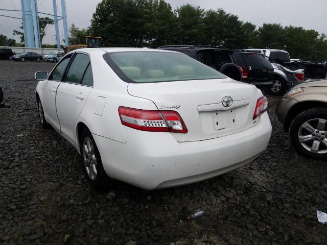 Photo 2 VIN: 4T4BF3EK2BR163409 - TOYOTA CAMRY BASE 