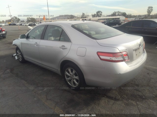 Photo 2 VIN: 4T4BF3EK2BR163913 - TOYOTA CAMRY 