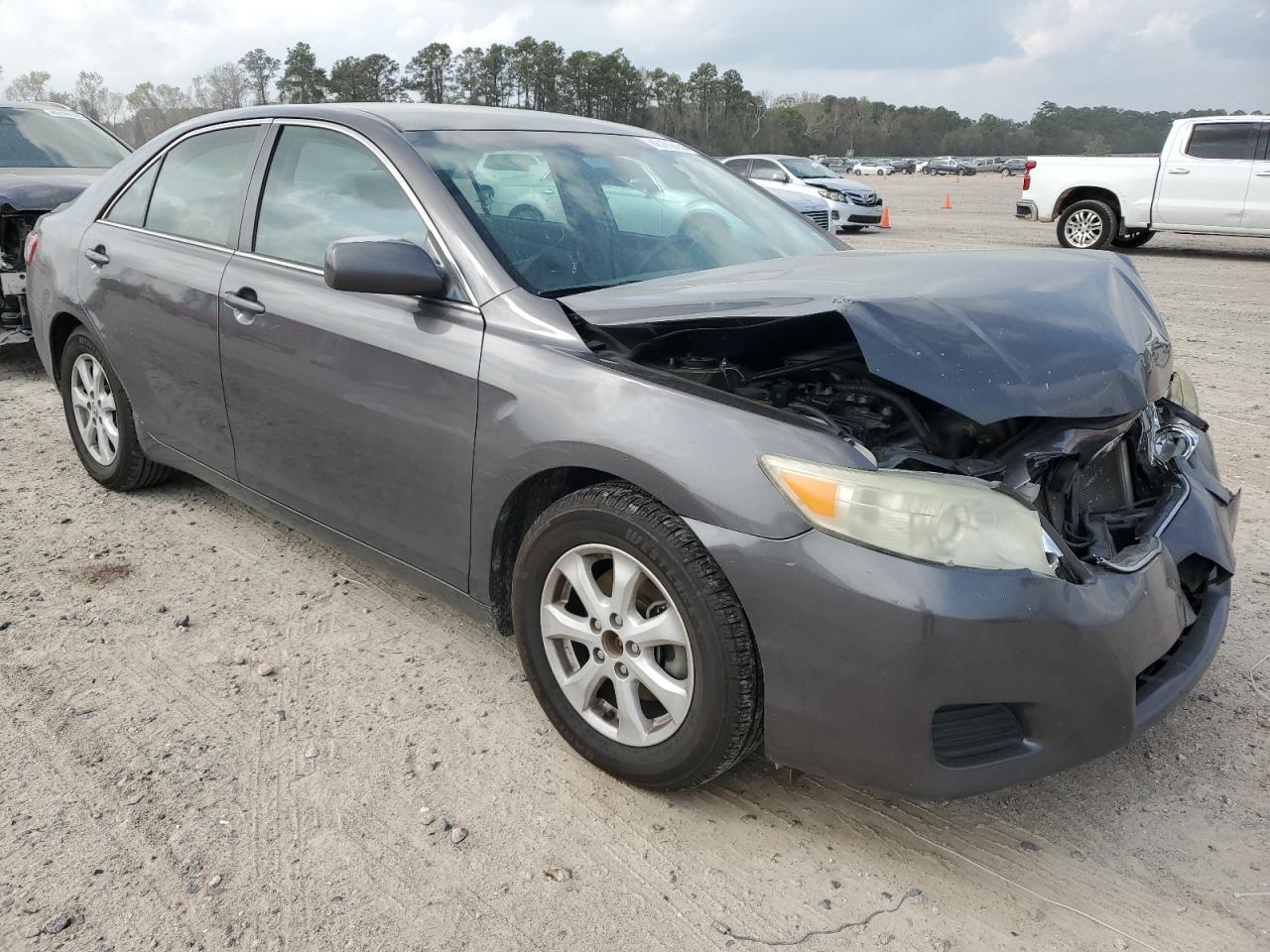 Photo 3 VIN: 4T4BF3EK2BR167573 - TOYOTA CAMRY 