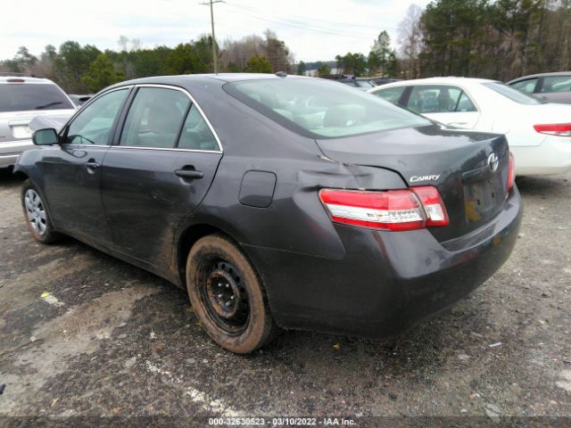 Photo 2 VIN: 4T4BF3EK2BR168156 - TOYOTA CAMRY 