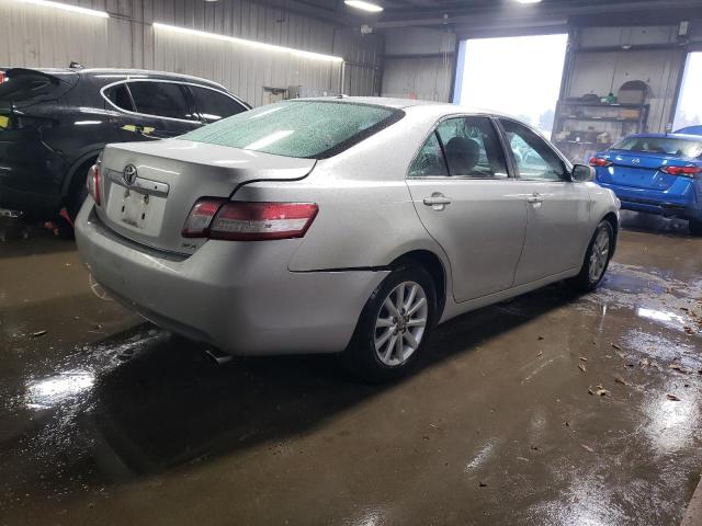 Photo 2 VIN: 4T4BF3EK2BR172756 - TOYOTA CAMRY BASE 