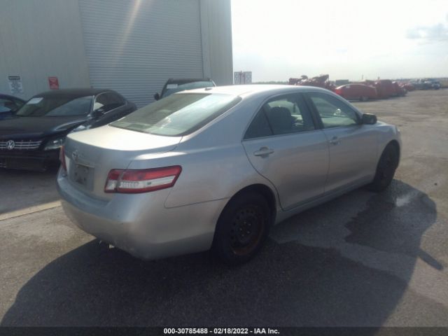 Photo 3 VIN: 4T4BF3EK2BR179318 - TOYOTA CAMRY 