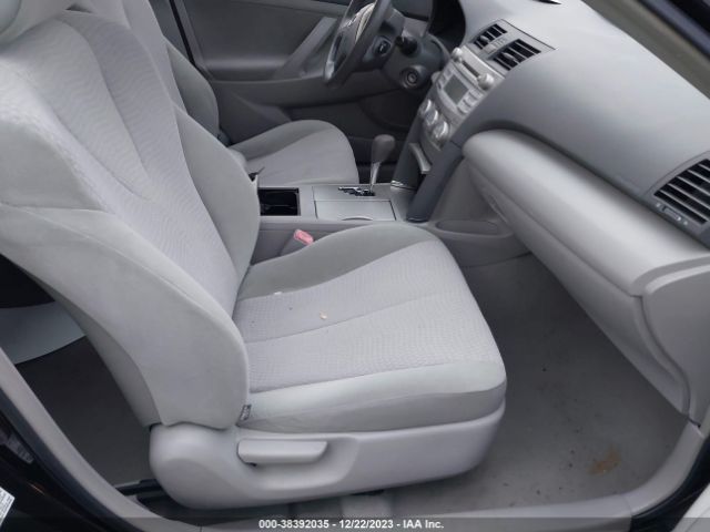 Photo 4 VIN: 4T4BF3EK2BR181344 - TOYOTA CAMRY 