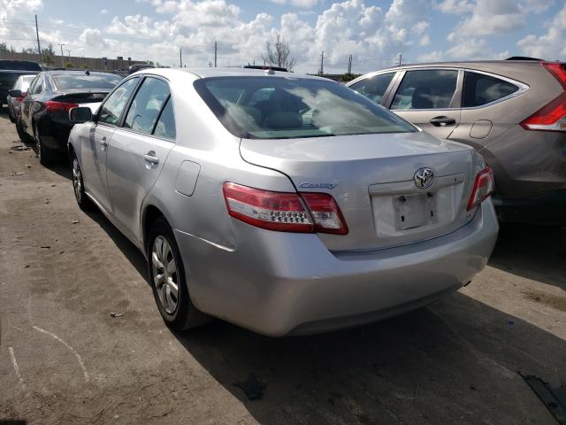 Photo 2 VIN: 4T4BF3EK2BR187063 - TOYOTA CAMRY BASE 