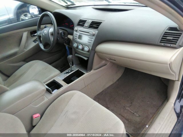 Photo 4 VIN: 4T4BF3EK2BR207229 - TOYOTA CAMRY 