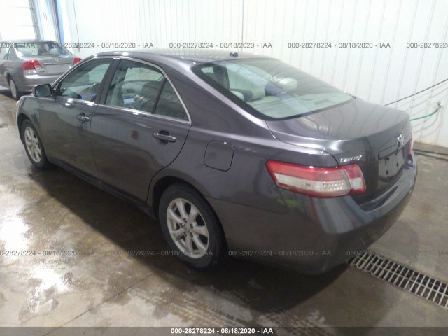 Photo 2 VIN: 4T4BF3EK2BR213449 - TOYOTA CAMRY 