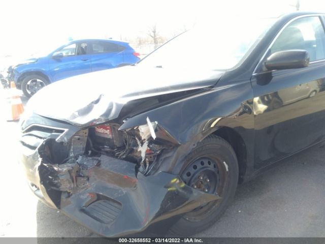 Photo 5 VIN: 4T4BF3EK2BR217100 - TOYOTA CAMRY 