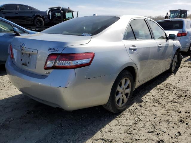 Photo 3 VIN: 4T4BF3EK2BR217811 - TOYOTA CAMRY BASE 