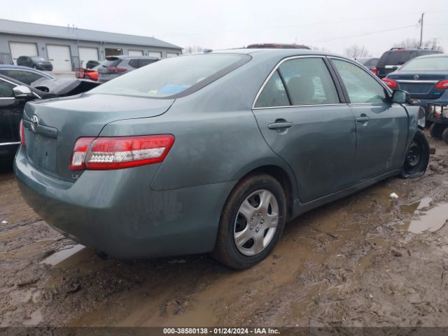 Photo 3 VIN: 4T4BF3EK3AR004252 - TOYOTA CAMRY 