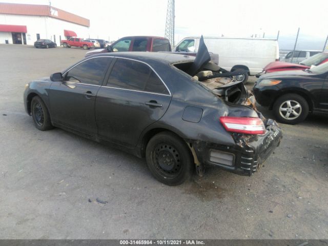 Photo 2 VIN: 4T4BF3EK3AR010861 - TOYOTA CAMRY 