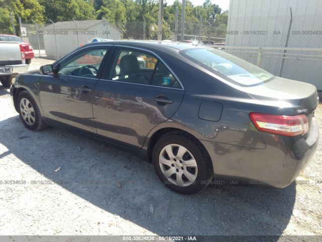 Photo 2 VIN: 4T4BF3EK3AR017938 - TOYOTA CAMRY 