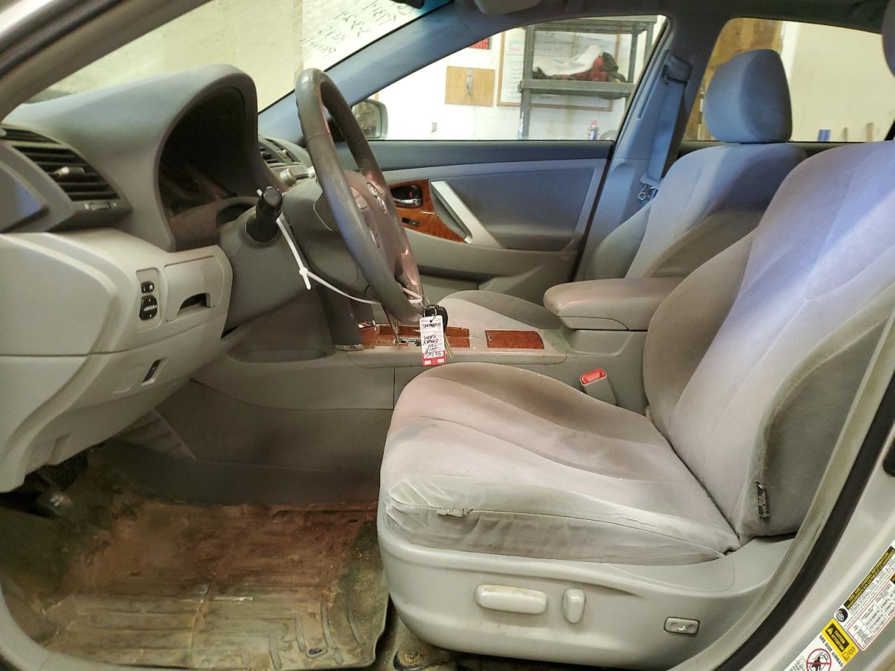 Photo 6 VIN: 4T4BF3EK3AR043696 - TOYOTA CAMRY 