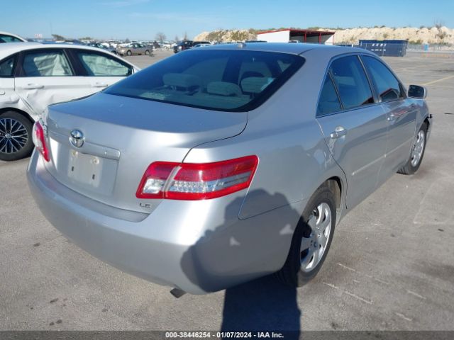 Photo 3 VIN: 4T4BF3EK3AR054729 - TOYOTA CAMRY 