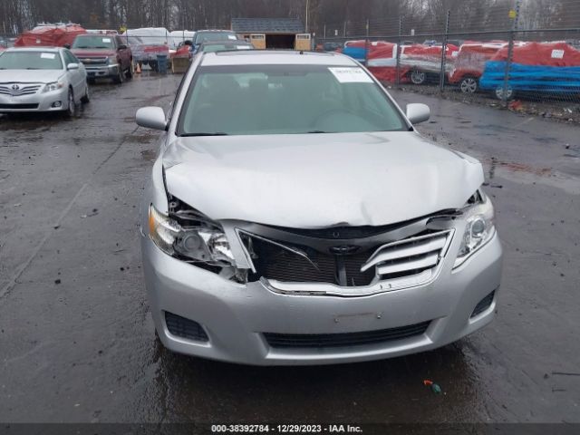 Photo 5 VIN: 4T4BF3EK3AR061373 - TOYOTA CAMRY 