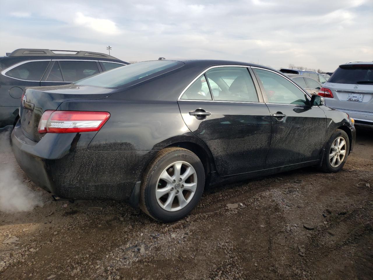 Photo 2 VIN: 4T4BF3EK3BR098070 - TOYOTA CAMRY 