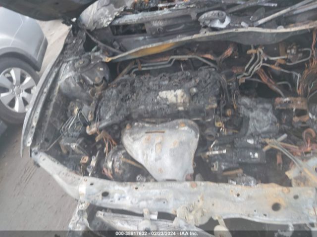 Photo 9 VIN: 4T4BF3EK3BR122819 - TOYOTA CAMRY 