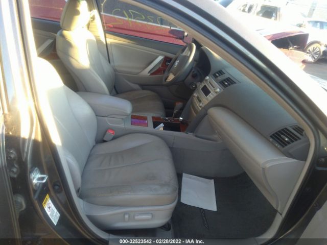 Photo 4 VIN: 4T4BF3EK3BR125395 - TOYOTA CAMRY 