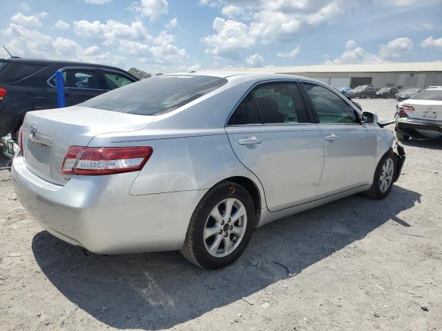 Photo 2 VIN: 4T4BF3EK3BR126028 - TOYOTA CAMRY BASE 