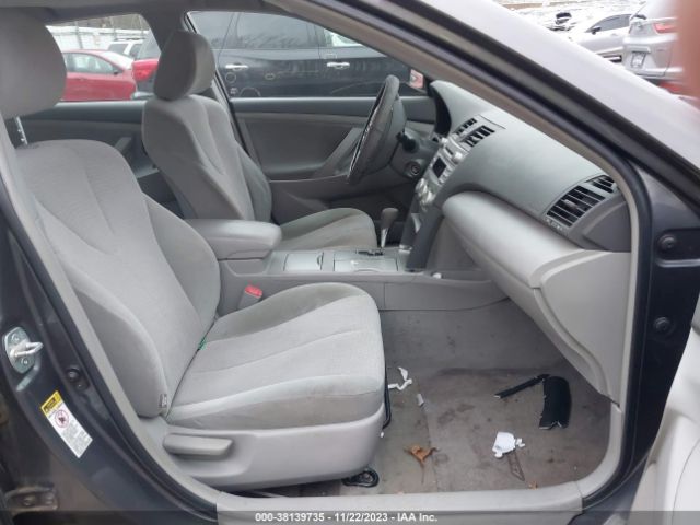 Photo 4 VIN: 4T4BF3EK3BR126207 - TOYOTA CAMRY 