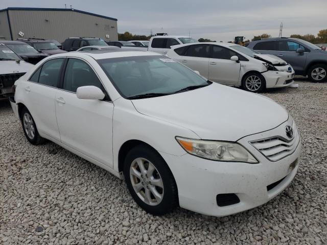 Photo 3 VIN: 4T4BF3EK3BR128393 - TOYOTA CAMRY 