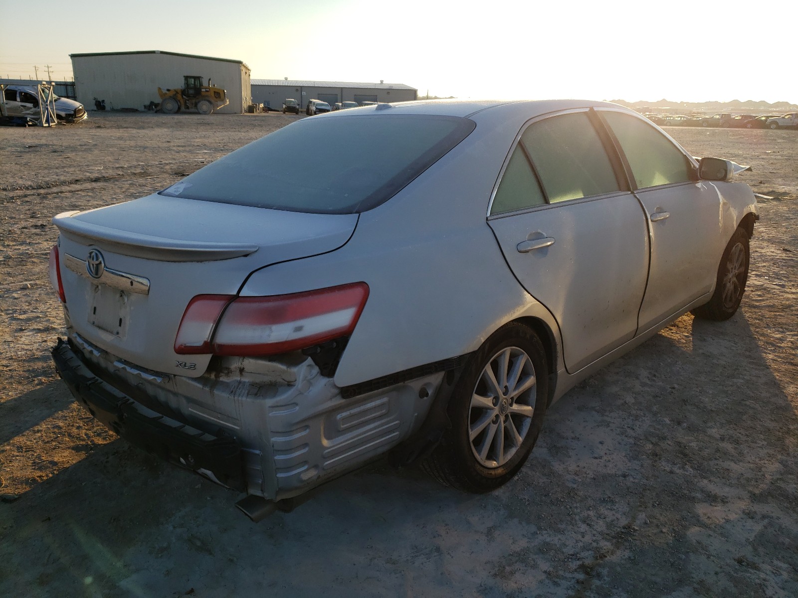 Photo 3 VIN: 4T4BF3EK3BR131648 - TOYOTA CAMRY BASE 