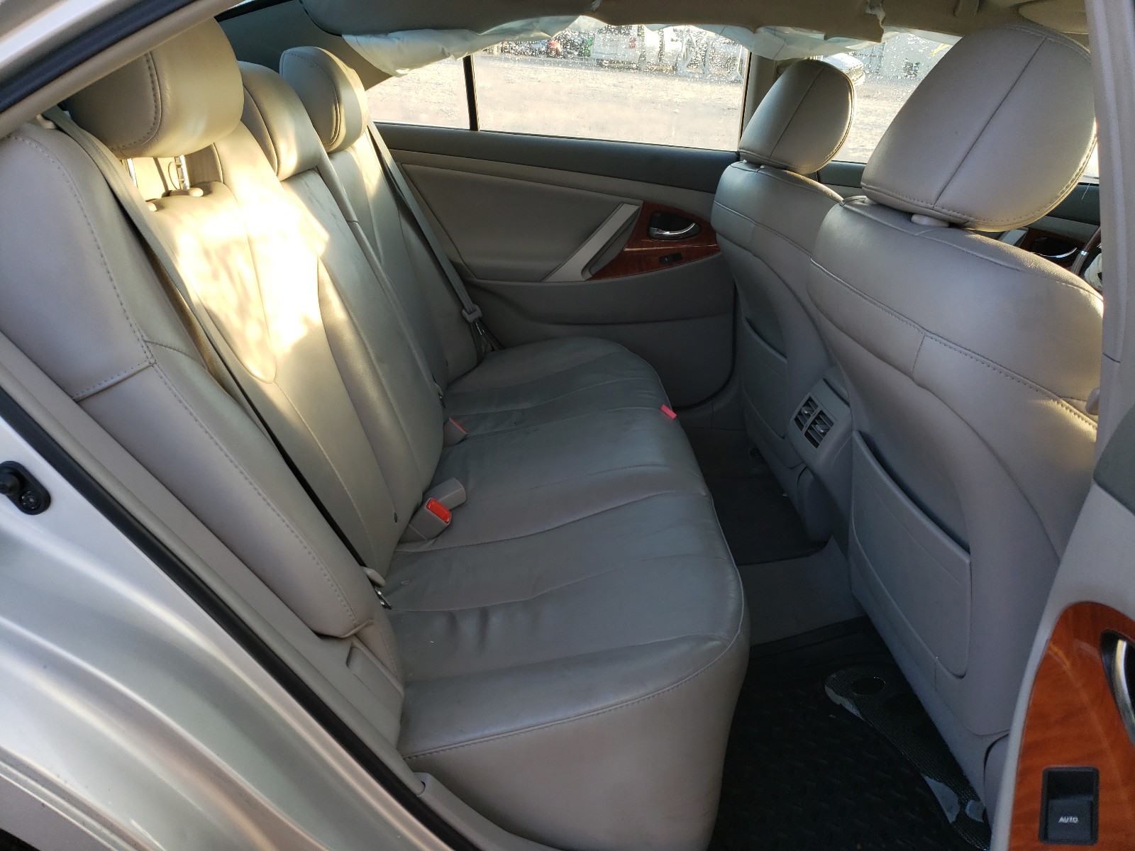 Photo 5 VIN: 4T4BF3EK3BR131648 - TOYOTA CAMRY BASE 