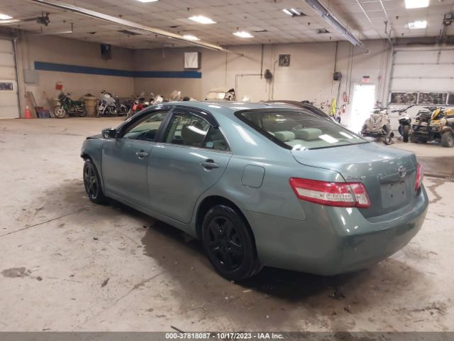 Photo 2 VIN: 4T4BF3EK3BR144027 - TOYOTA CAMRY 