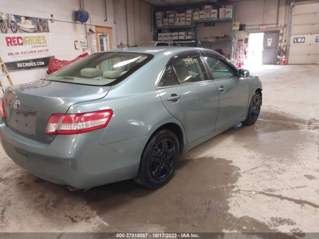 Photo 3 VIN: 4T4BF3EK3BR144027 - TOYOTA CAMRY 