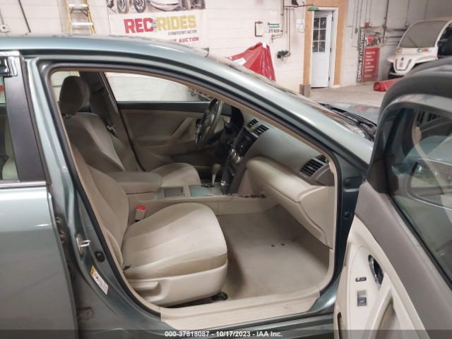 Photo 4 VIN: 4T4BF3EK3BR144027 - TOYOTA CAMRY 