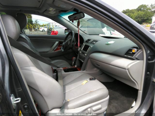 Photo 4 VIN: 4T4BF3EK3BR167677 - TOYOTA CAMRY 