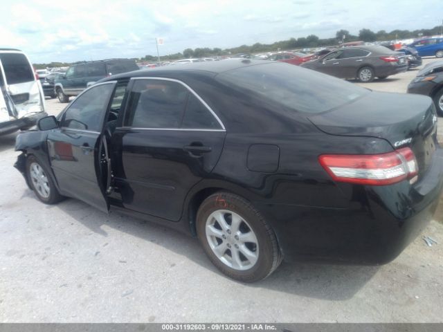 Photo 2 VIN: 4T4BF3EK3BR200273 - TOYOTA CAMRY 