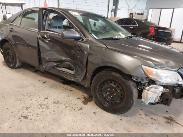 Photo 5 VIN: 4T4BF3EK4AR070048 - TOYOTA CAMRY 