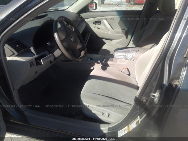 Photo 4 VIN: 4T4BF3EK4AR076612 - TOYOTA CAMRY 