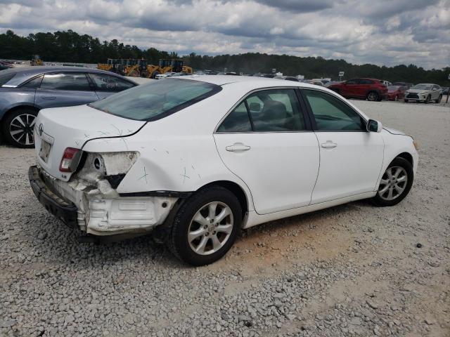 Photo 2 VIN: 4T4BF3EK4BR092665 - TOYOTA CAMRY BASE 