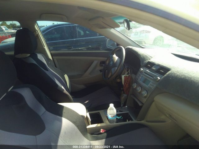 Photo 4 VIN: 4T4BF3EK4BR104099 - TOYOTA CAMRY 