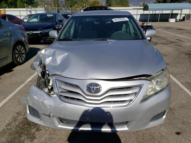 Photo 4 VIN: 4T4BF3EK4BR105687 - TOYOTA CAMRY BASE 