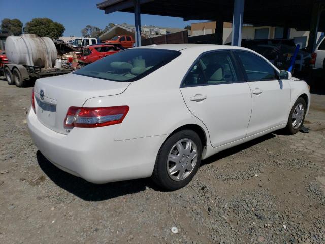 Photo 2 VIN: 4T4BF3EK4BR105933 - TOYOTA CAMRY BASE 