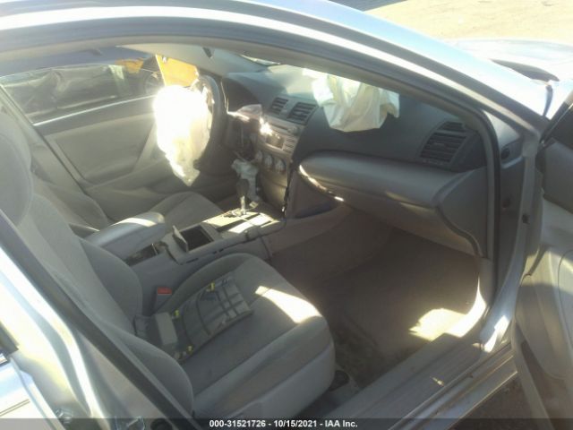 Photo 4 VIN: 4T4BF3EK4BR118214 - TOYOTA CAMRY 