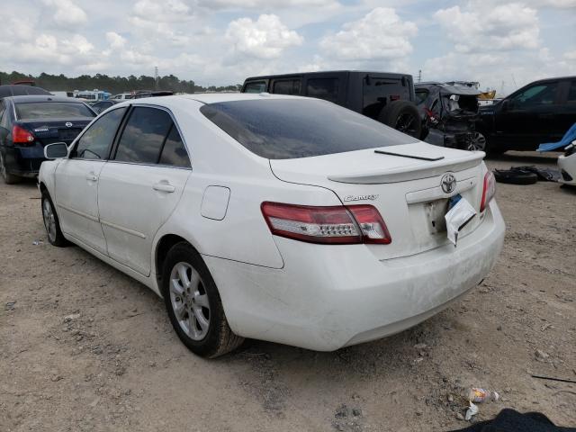 Photo 2 VIN: 4T4BF3EK4BR142674 - TOYOTA CAMRY BASE 