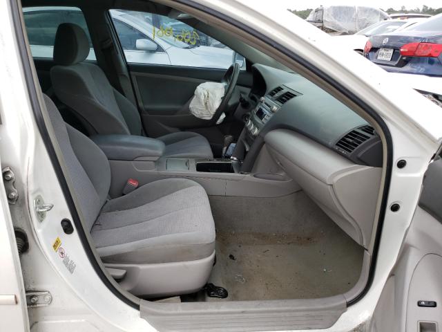 Photo 4 VIN: 4T4BF3EK4BR142674 - TOYOTA CAMRY BASE 